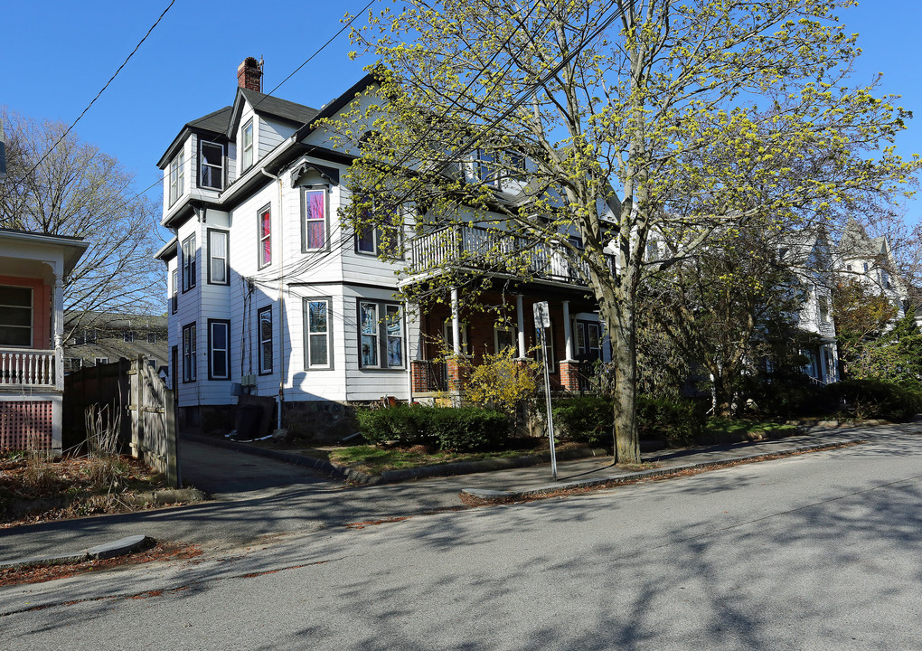 159 Brown St in Waltham, MA - Building Photo