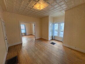 165 Church St, Unit 1 in Lyndonville, VT - Building Photo - Building Photo