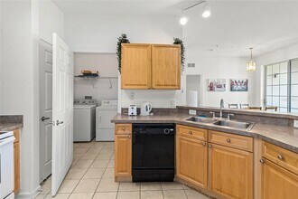 614 Terrace Ridge Cir in Davenport, FL - Building Photo - Building Photo