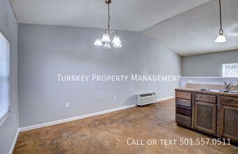 1426 Stanley St in Malvern, AR - Building Photo - Building Photo