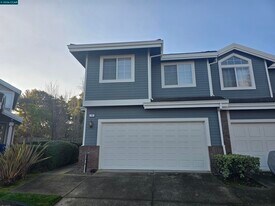 176 Scotts Valley in Hercules, CA - Building Photo