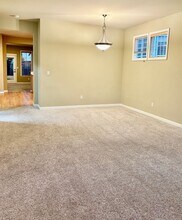 13106 NE 139th St in Kirkland, WA - Foto de edificio - Building Photo