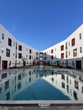 Monarch Apartments in Pharr, TX - Foto de edificio - Building Photo