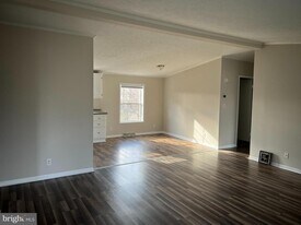 37 Thayers Gull Dr in Martinsburg, WV - Building Photo