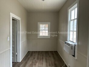 1035 W College St in Griffin, GA - Building Photo - Building Photo