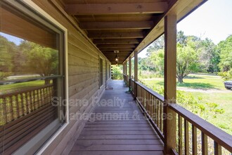 6282 Church Flats Rd in Meggett, SC - Building Photo - Building Photo