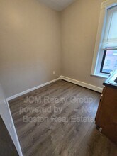 185 Green St in Boston, MA - Building Photo - Building Photo