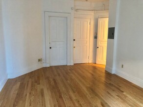 264 Newbury St, Unit 1 in Boston, MA - Building Photo - Building Photo