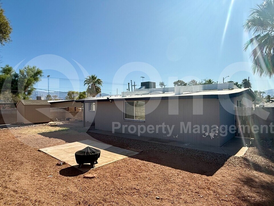 518 S Mann Ave in Tucson, AZ - Building Photo