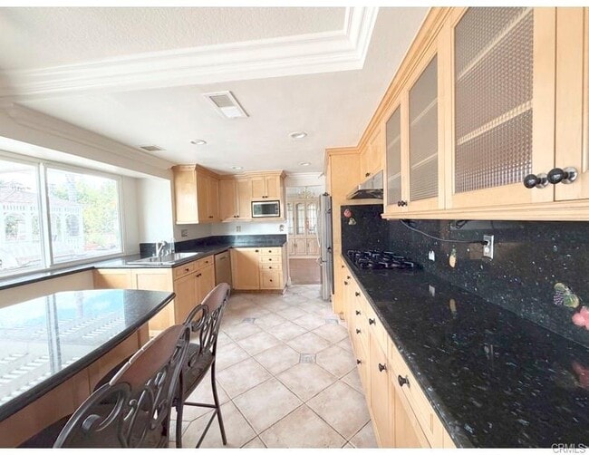 19852 E Round Hill Ln in Walnut, CA - Building Photo - Building Photo