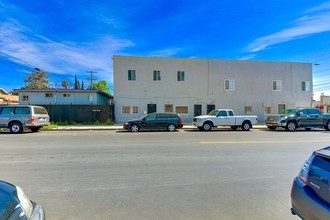 1885-1899 W Jefferson Blvd in Los Angeles, CA - Building Photo - Building Photo