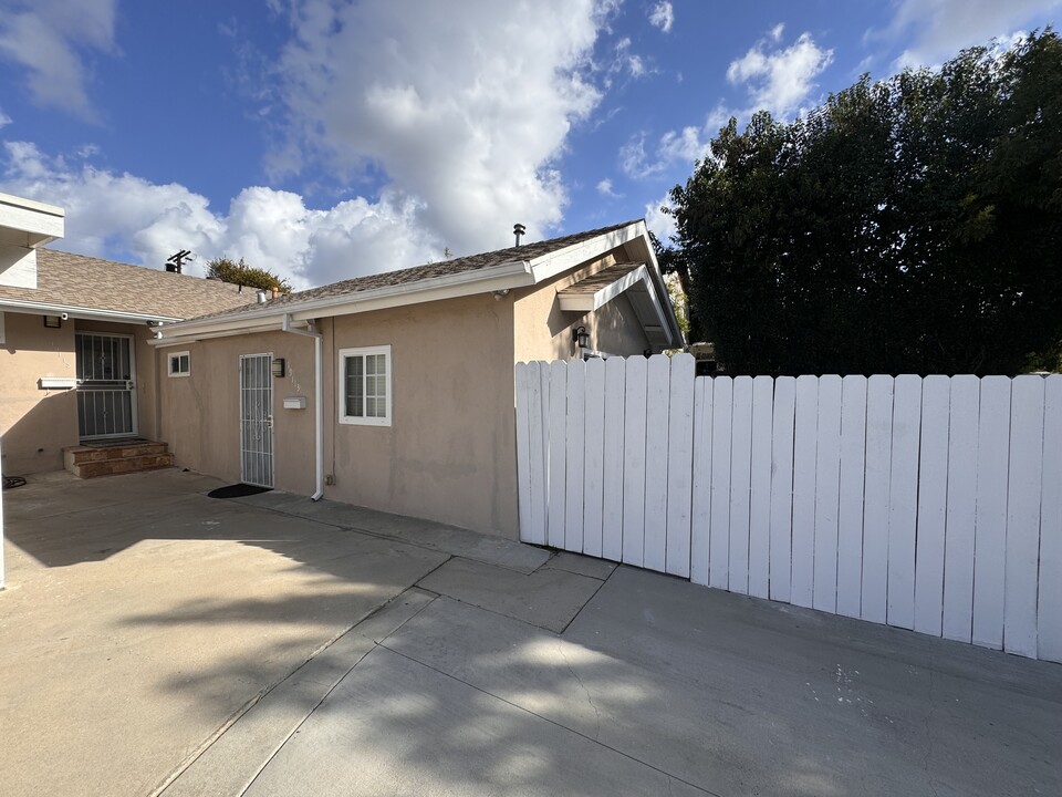 19113 Schoenborn St in Northridge, CA - Building Photo