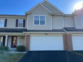 5611 Wildspring Dr in Lake In The Hills, IL - Building Photo