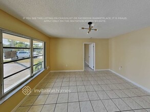 11421 NW 30th St in Sunrise, FL - Building Photo - Building Photo
