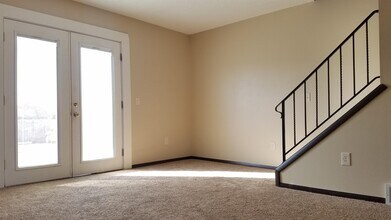 7383 Ayers Rd-Unit -2 in Perrysburg, OH - Foto de edificio - Building Photo