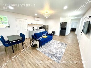 1404 Rivas St-Unit -1 in San Antonio, TX - Building Photo - Building Photo