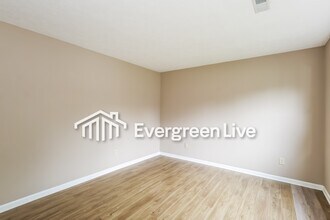 2974 Jennifer Ct in Burlington, KY - Building Photo - Building Photo