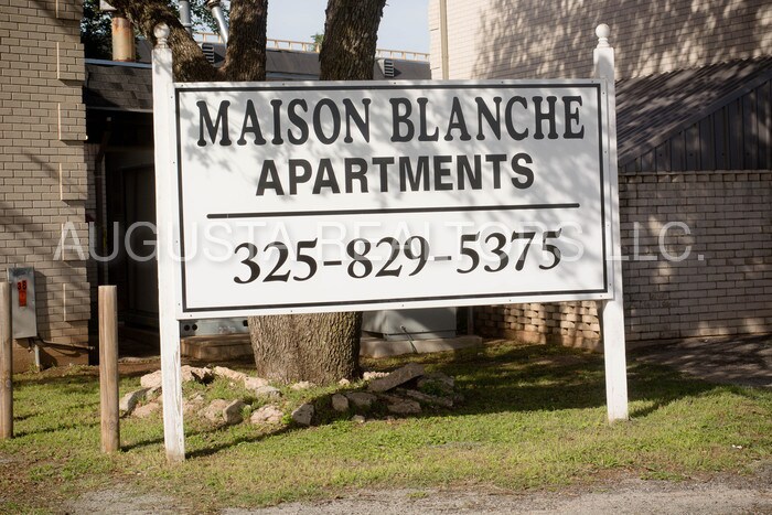 2800 Sayles Blvd-Unit -24b in Abilene, TX - Building Photo