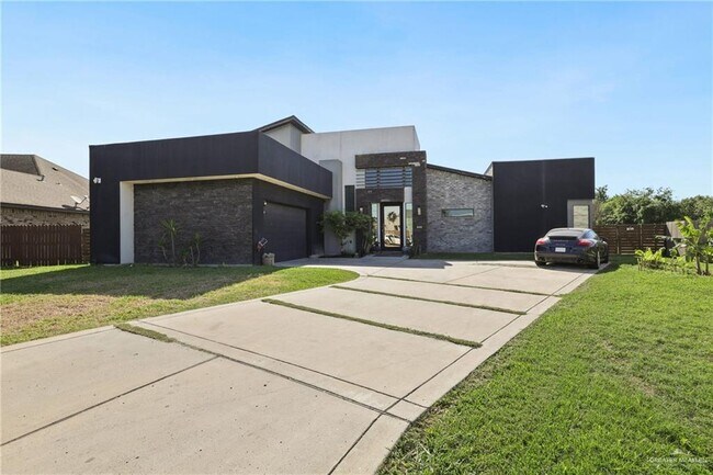 1005 W I St in Mission, TX - Building Photo - Building Photo