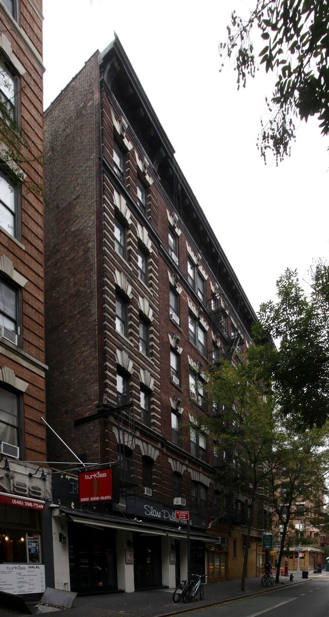 185 Bleecker Street in New York, NY - Foto de edificio - Building Photo