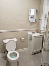 15000 Euclid Ave, Unit 6 in East Cleveland, OH - Building Photo - Building Photo