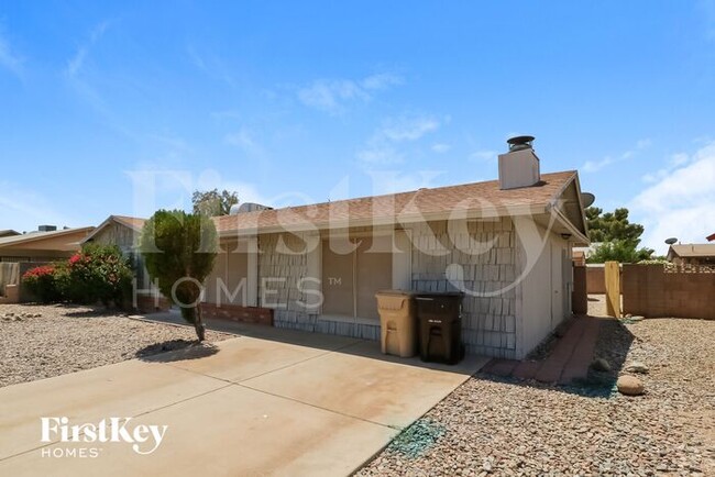 10603 W Seldon Ln in Peoria, AZ - Building Photo - Building Photo