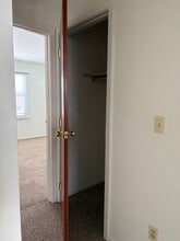 1717 Moore St, Unit 2 in Fremont, OH - Building Photo - Building Photo