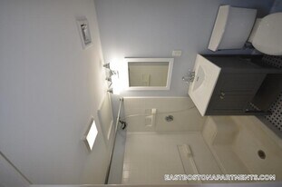 12 Cheever Ct, Unit 3 in Boston, MA - Building Photo