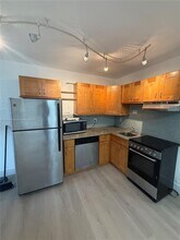 3071 SW 27th Ave in Miami, FL - Building Photo - Building Photo