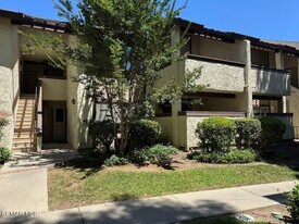 1348 E Hillcrest Dr in Thousand Oaks, CA - Building Photo