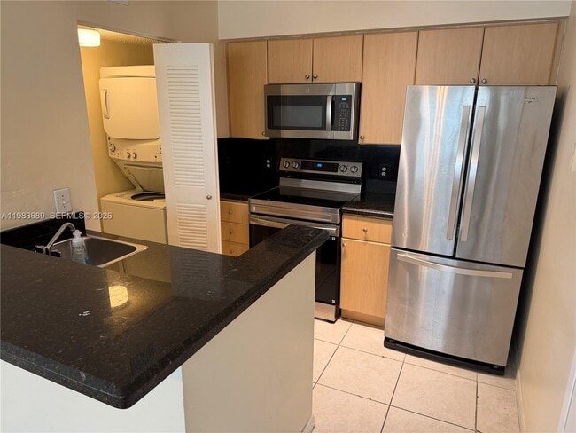 550 S Park Rd in Hollywood, FL - Building Photo - Building Photo