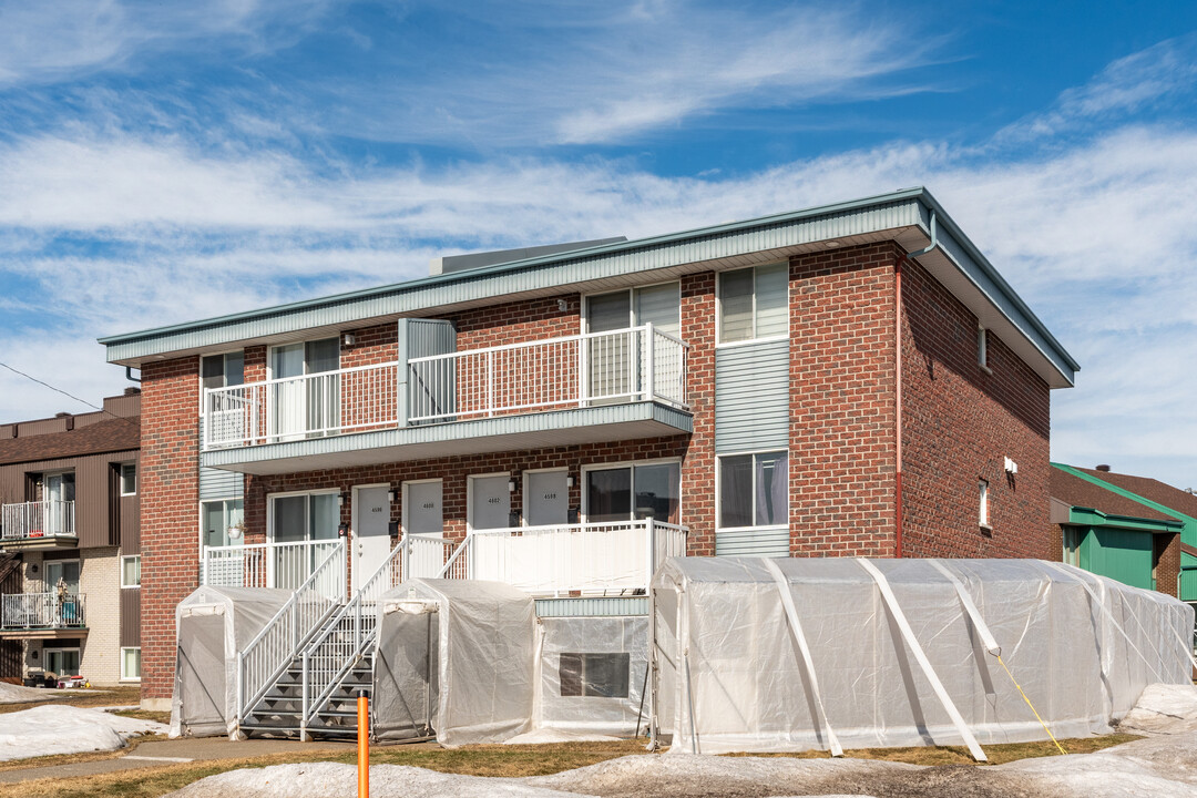 4602 De La Cascatelle St in Lévis, QC - Building Photo