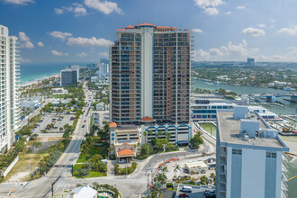 The Jackson Tower in Fort Lauderdale, FL - Building Photo - Building Photo