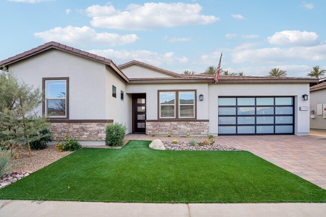 property at 51725 Pinnacle Vis Dr