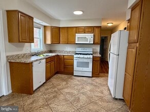 1132 Howard Ave in Bellmawr, NJ - Building Photo - Building Photo