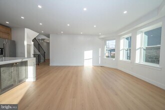 314 N Essex Ave in Narberth, PA - Building Photo - Building Photo