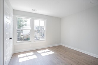 1720 Barnard St-Unit -B in Savannah, GA - Building Photo - Building Photo