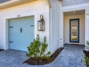 6212 Dry Tortugas Dr in Sarasota, FL - Building Photo - Building Photo