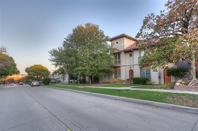 property at 3637 Crestline Rd