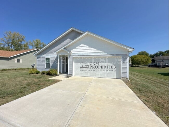 1138 Deer Trail in Connersville, IN - Building Photo - Building Photo