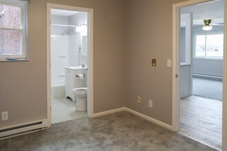 2981 3rd Ave, Unit 6 in Huntington, WV - Foto de edificio - Building Photo