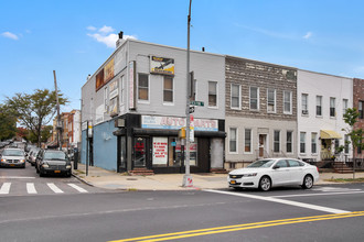 6316 Fresh Pond Rd in Ridgewood, NY - Building Photo - Building Photo