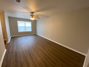13706 Vida Ln in Dallas, TX - Building Photo - Building Photo