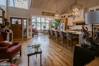 13230 Falls Rd in Cockeysville, MD - Building Photo - Building Photo