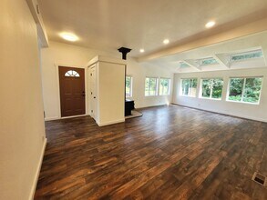 3237 Mosquito Lake Rd in Deming, WA - Building Photo - Building Photo