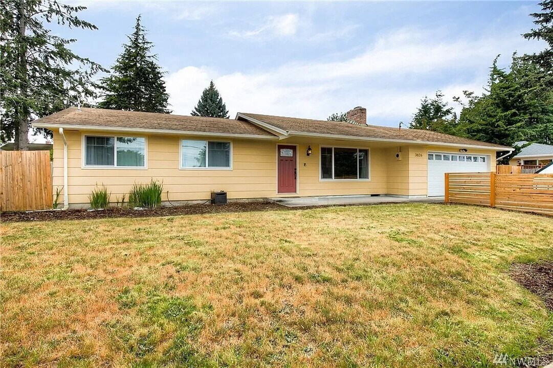 3826 N Vassault St in Tacoma, WA - Building Photo