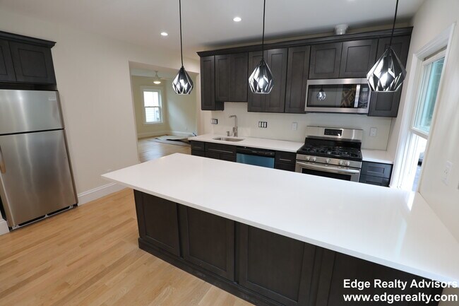 26 Union St, Unit 1 in Boston, MA - Building Photo - Building Photo