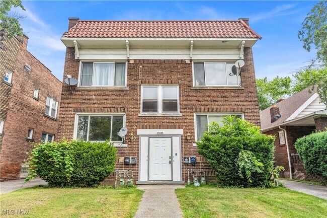 property at 13605 Othello Ave