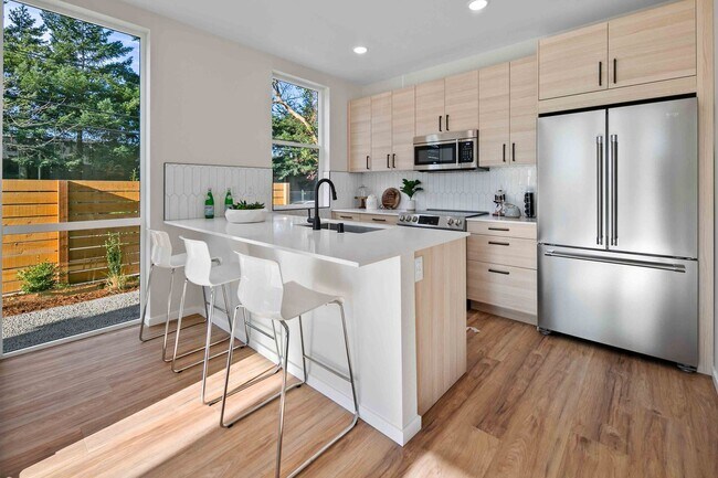 10036 B Stone Ave N in Seattle, WA - Building Photo - Building Photo