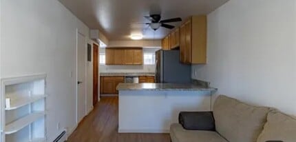 565 W Dale St in Colorado Springs, CO - Foto de edificio - Building Photo